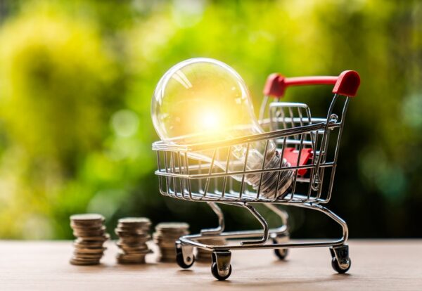 Led,Lamp,And,Glowing,Light,Bulb,In,Mini,Shopping,Cart